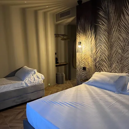 Rock Crystal Boutique Отель