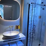 Hotel Rock Crystal Boutique