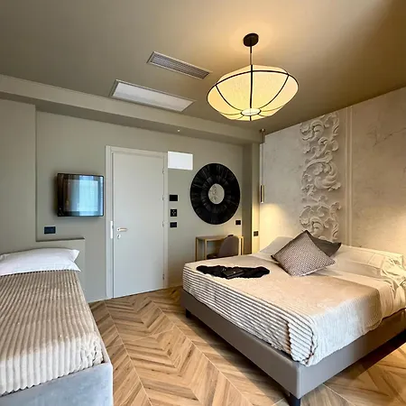 Hotel Rock Crystal Boutique 4*