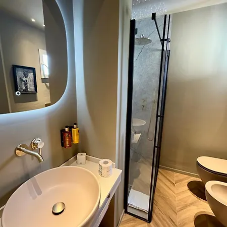 Rock Crystal Boutique 4*